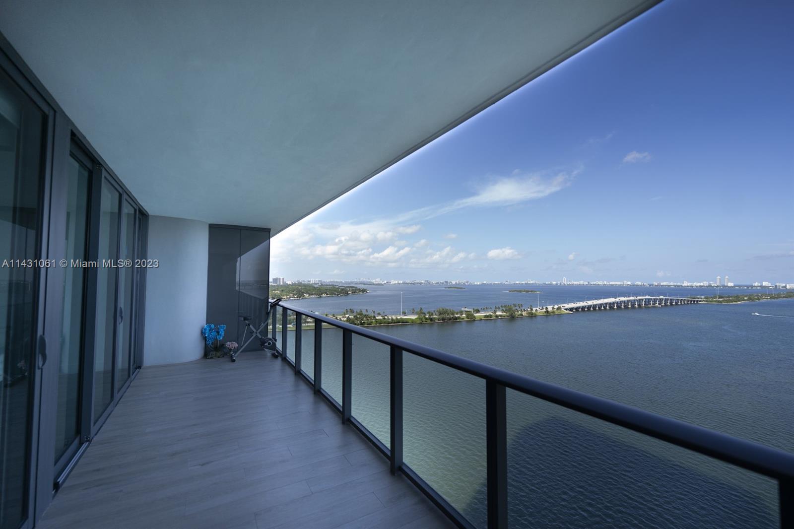BEAUTIFUL AND MAGNIFICENT EXTRA-SPACIOUS APARTMENT ON THE VIBRANT PARAISO DISTRICT. THIS 3/3.5 + HUGE DEN APARTMENT HAS DIRECT BAY VIEWS ALONG WITH MAGNIFICENT VIEWS OF THE SUNRISE, BISCAYNE BAY, MIAMI BEACH AND THE SUNSET, ON THE WEST SIDE. ELEVATOR DOOR OPENS UP TO YOUR PRIVATE FOYER. UNIT HAS BEAUTIFUL PORCELAIN FLOORS THROUGHOUT, CLOSETS IN ALL BEDROOMS, SHADES IN THE LIVING ROOM AND BLACKOUTS IN ALL 3 BEDROOMS. KITCHEN CONTAINS TOP OF THE LINE APPLIANCES. AWARD WINNING AMARA RESTAURANT IS ON-SITE. AMMENITIES INCLUDE: MULTIPLE SWIMMING POOLS, TENNIS COURT, ACTIVITY ROOM, SPA/SAUNA, STATE OF THE ART EXERCISE ROOM. BRING YOUR MOST DEMANDING CLIENTS!