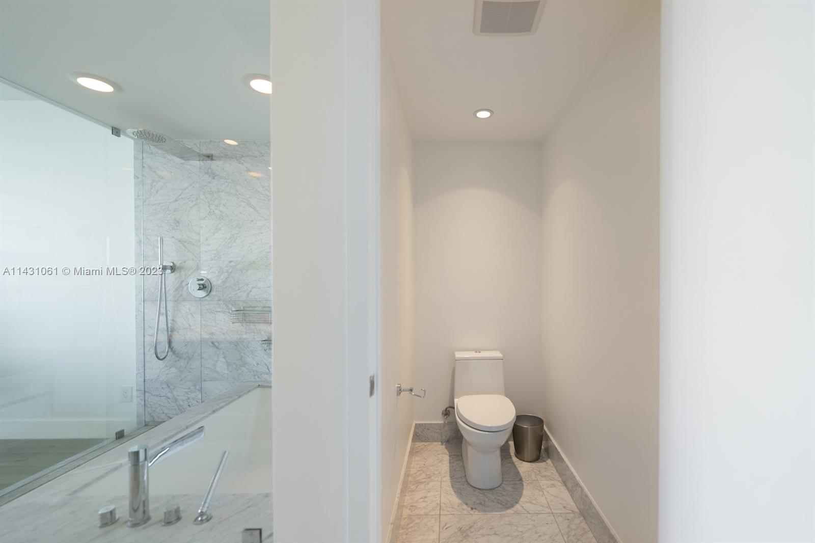 ONE PARAISO CONDO - Residential Lease