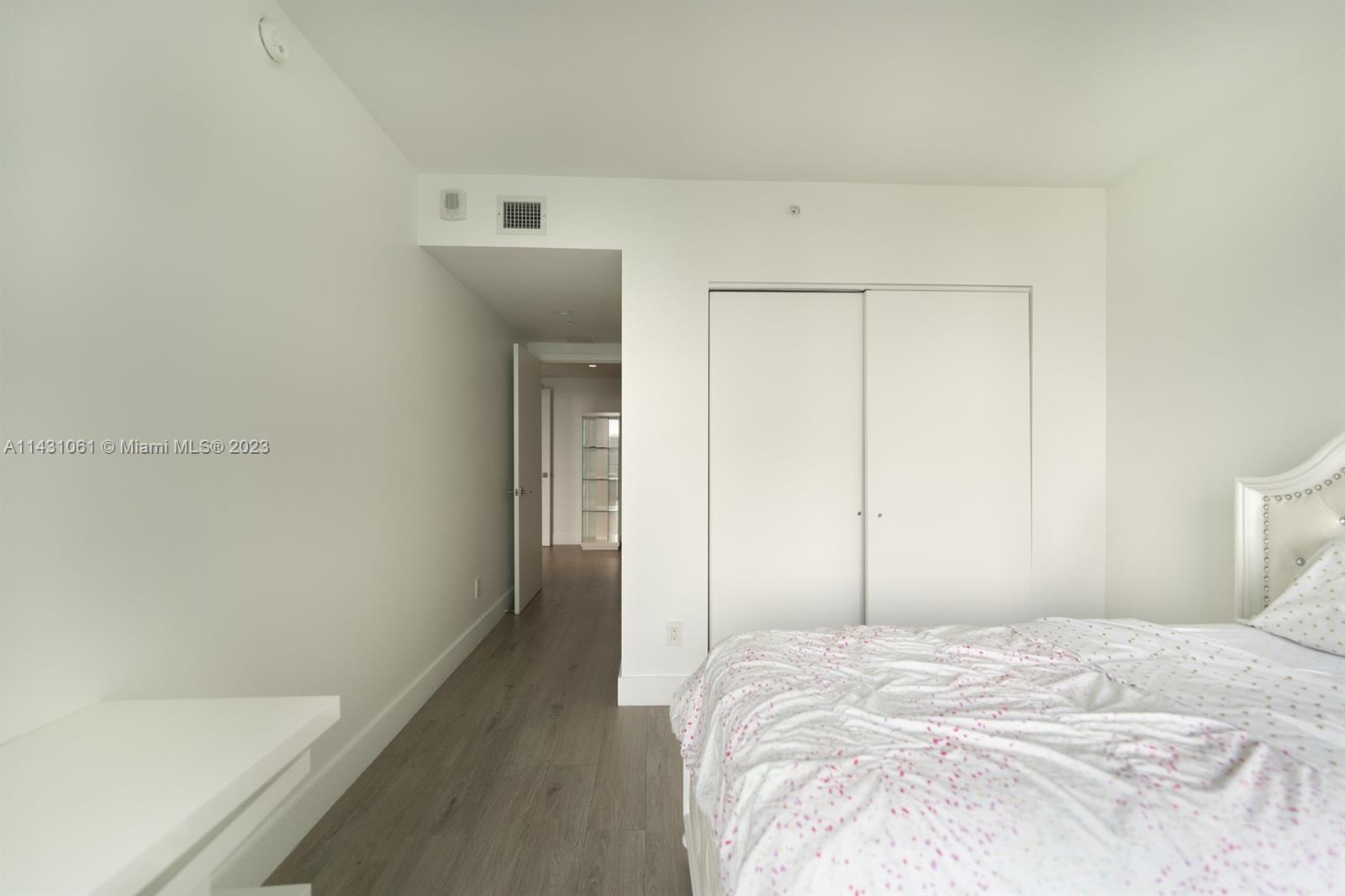 ONE PARAISO CONDO - Residential Lease