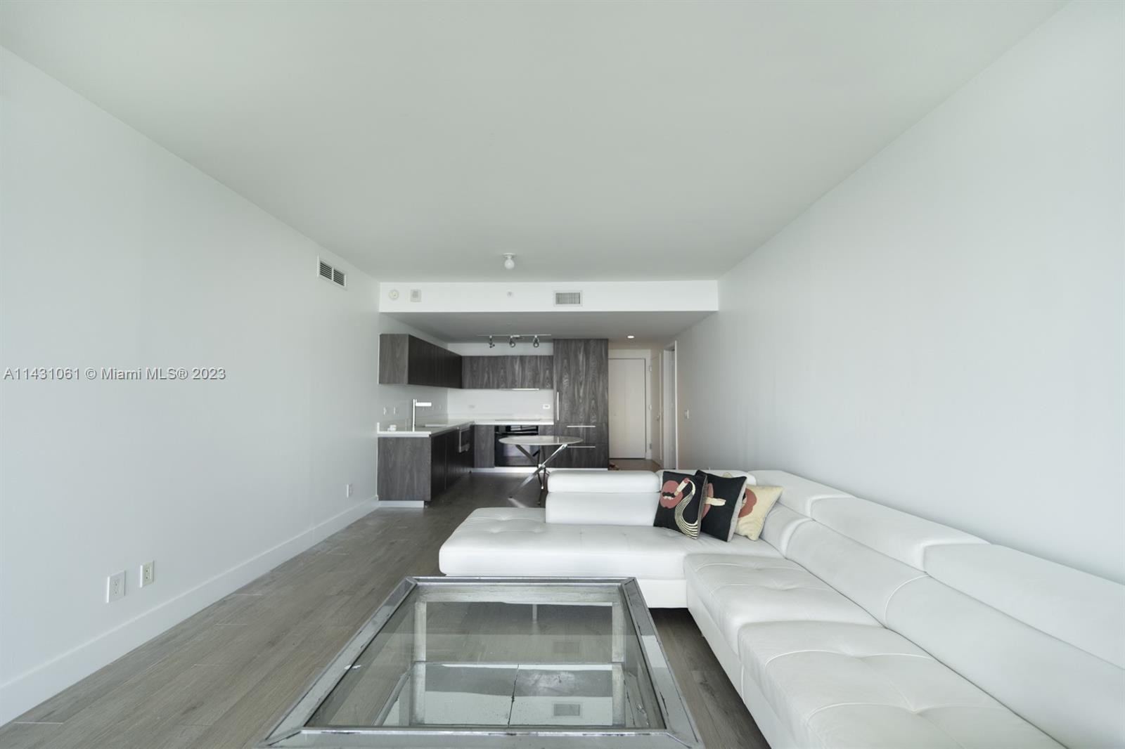 ONE PARAISO CONDO - Residential Lease