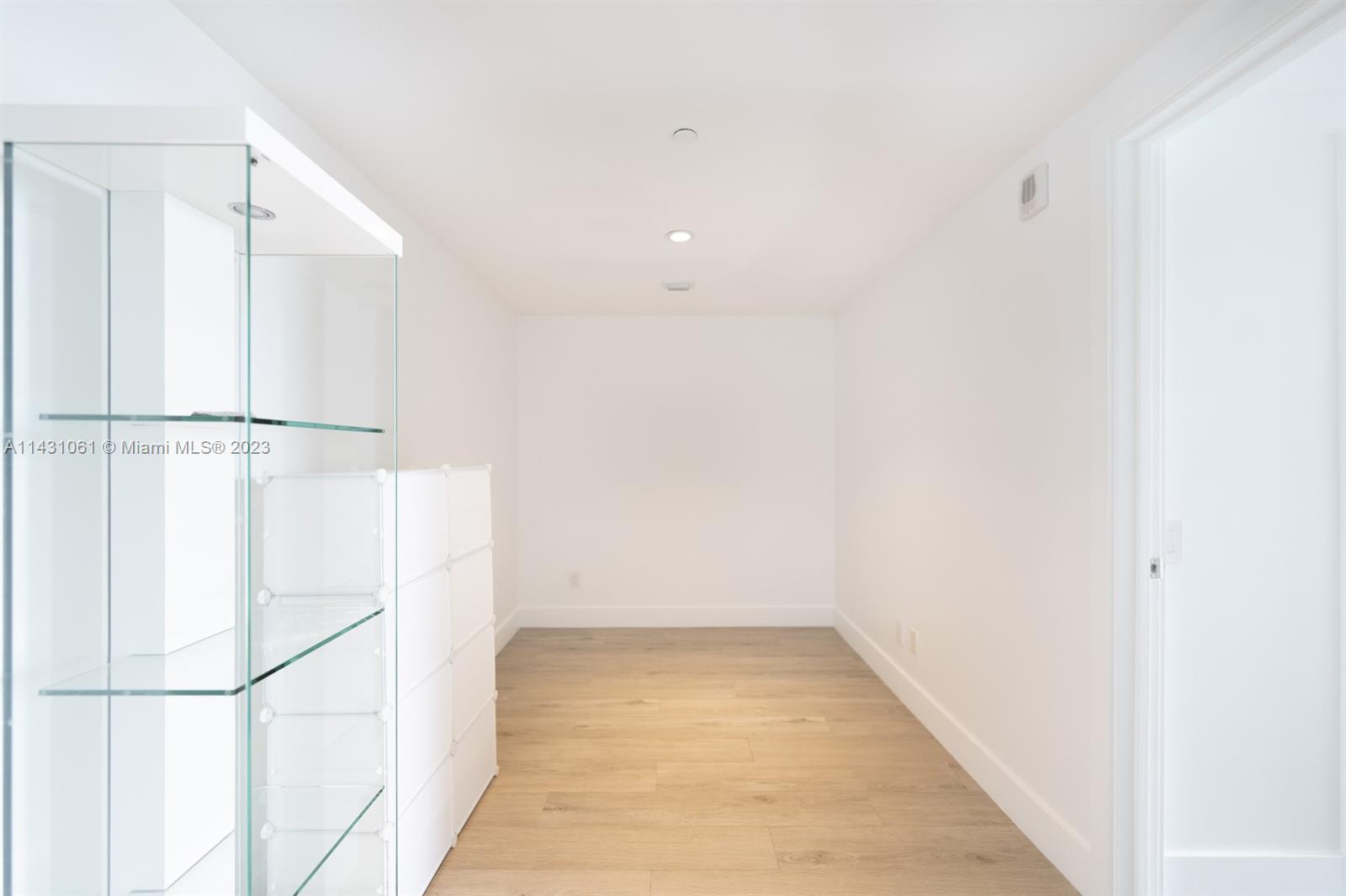 ONE PARAISO CONDO - Residential Lease