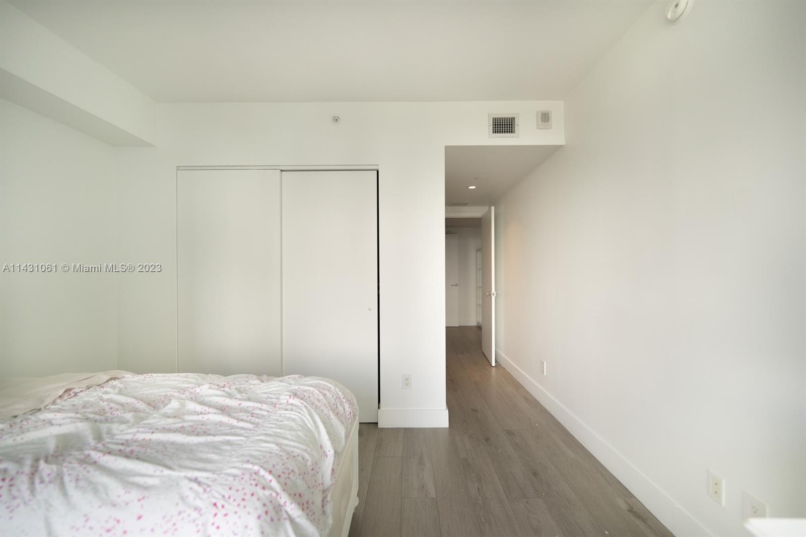 ONE PARAISO CONDO - Residential Lease