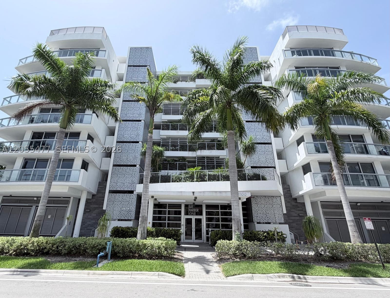 Amazing corner residence offering luxury living in the heart of Bay Harbor Island. Ideally located within walking distance to the world-renowned Bal Harbour Shops.
fine dining, cafes, and the crystal-clear turquoise waters and pristine white-sand beaches of Bal Harbour, consistently ranked among South Florida's most beautiful beaches.
Residents enjoy exceptional amenities, including a spectacular rooftop pool and summer kitchen, perfect to relaxing or entertaining. Conveniently located near Ruth K. Broad
Bay Harbor Island K-8 Center, one of the area's most desirable public schools. This condominium also allows short-term rentals, making it an excellent opportunity for both homeowners and investors.
