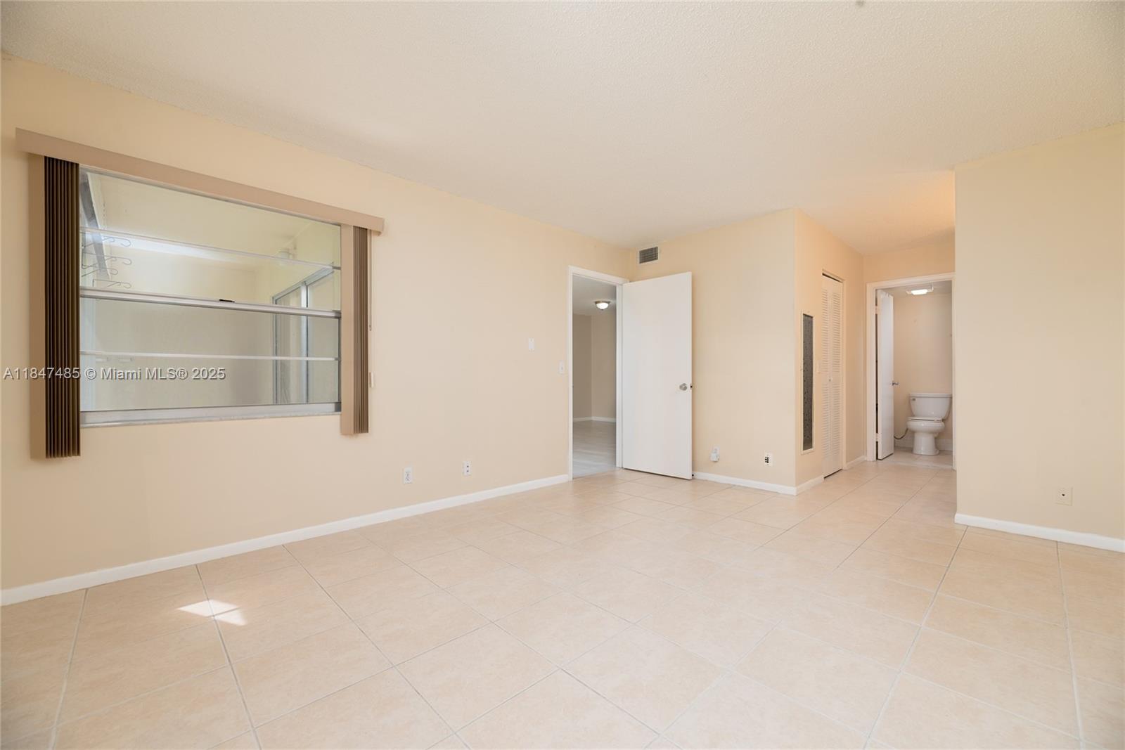 IVANHOE EAST AT CENTURY V - Residential