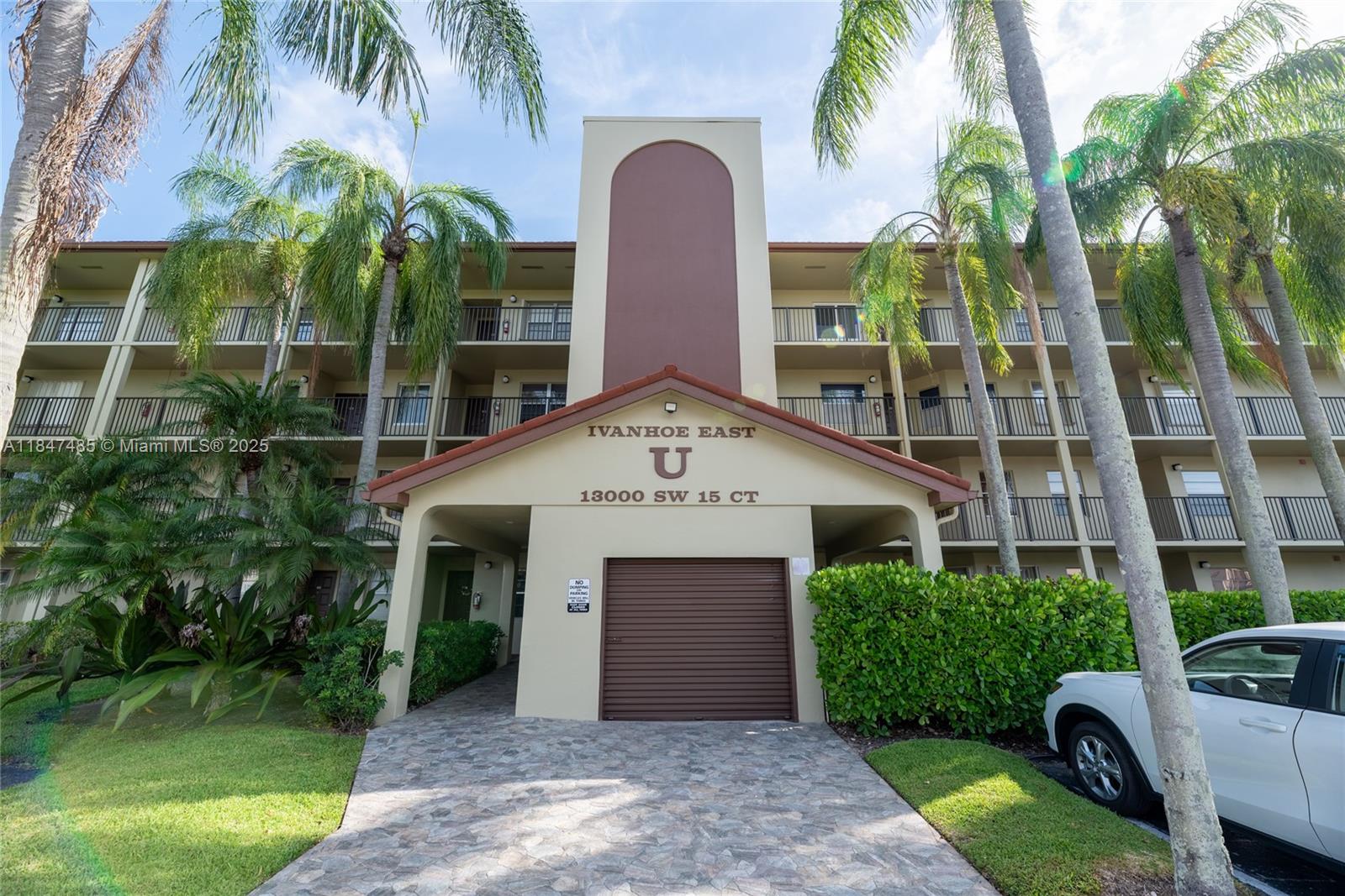 IVANHOE EAST AT CENTURY V - Residential
