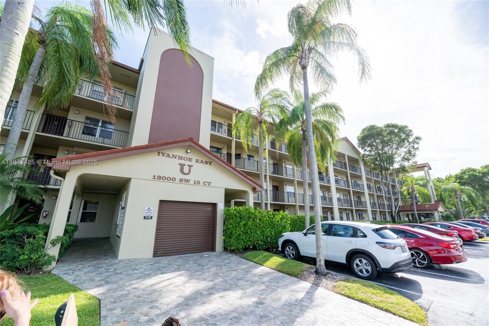 IVANHOE EAST AT CENTURY V - Residential