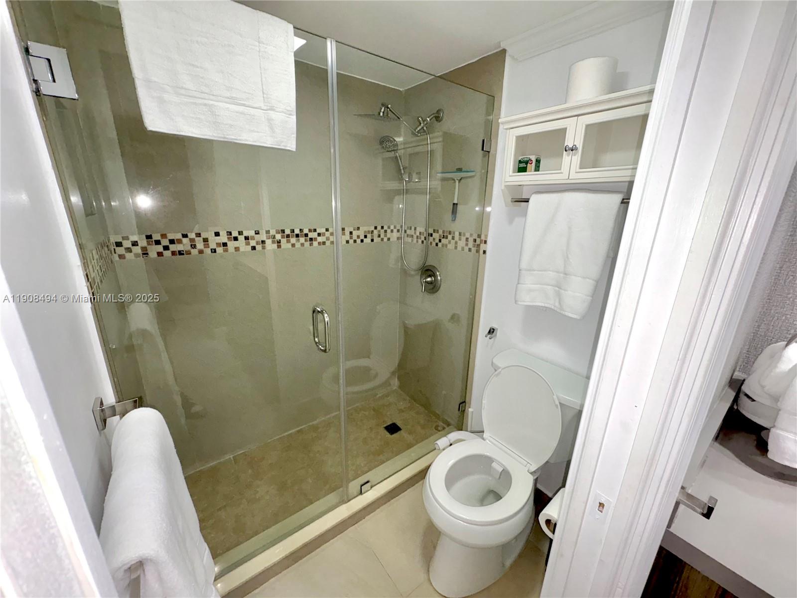 BISCAYA III CONDO - Residential