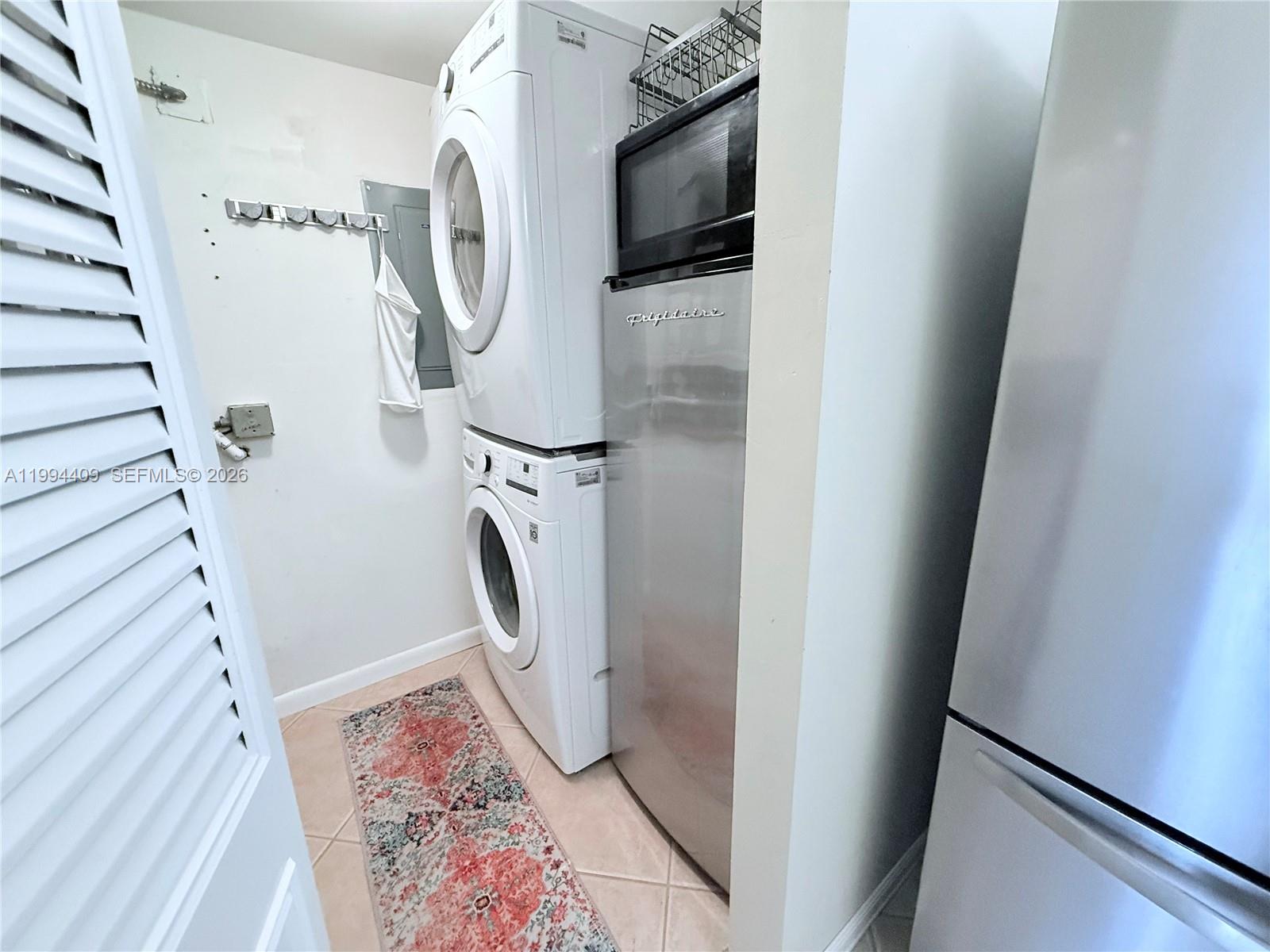 PINE RIDGE III CONDO - Residential