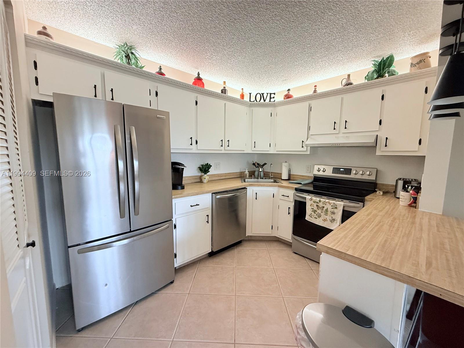 PINE RIDGE III CONDO - Residential