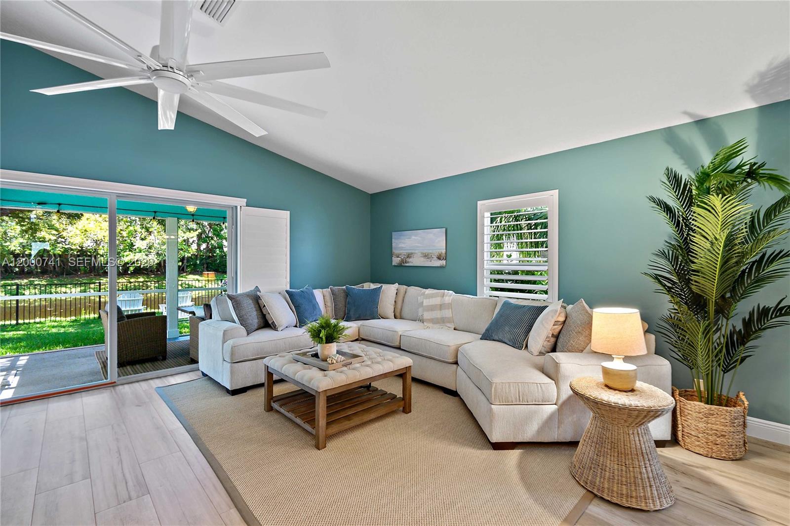 CORAL KEY - Residential