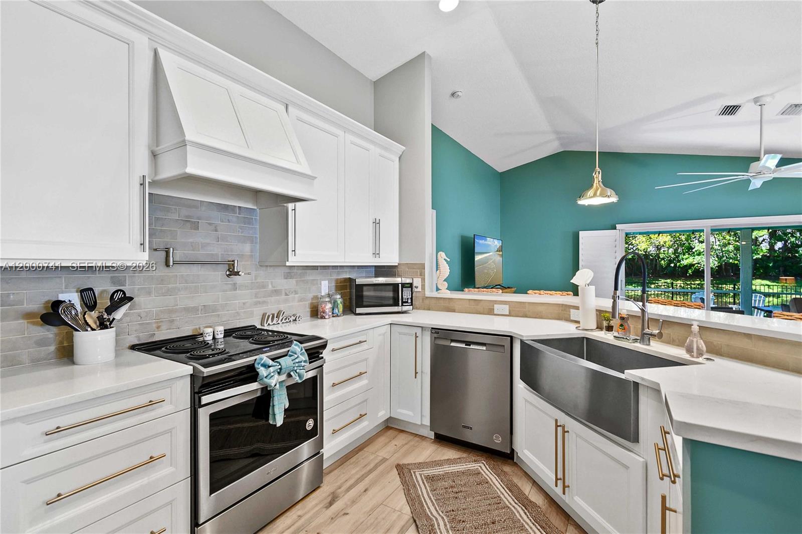 CORAL KEY - Residential