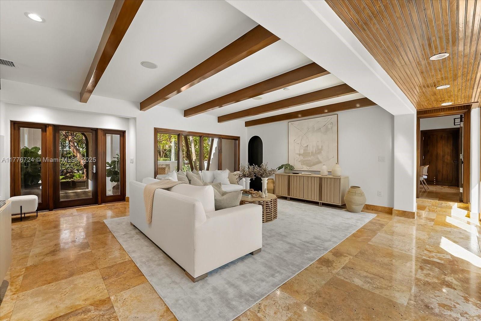 MASHTA ISLAND A REPLAT OF - Residential