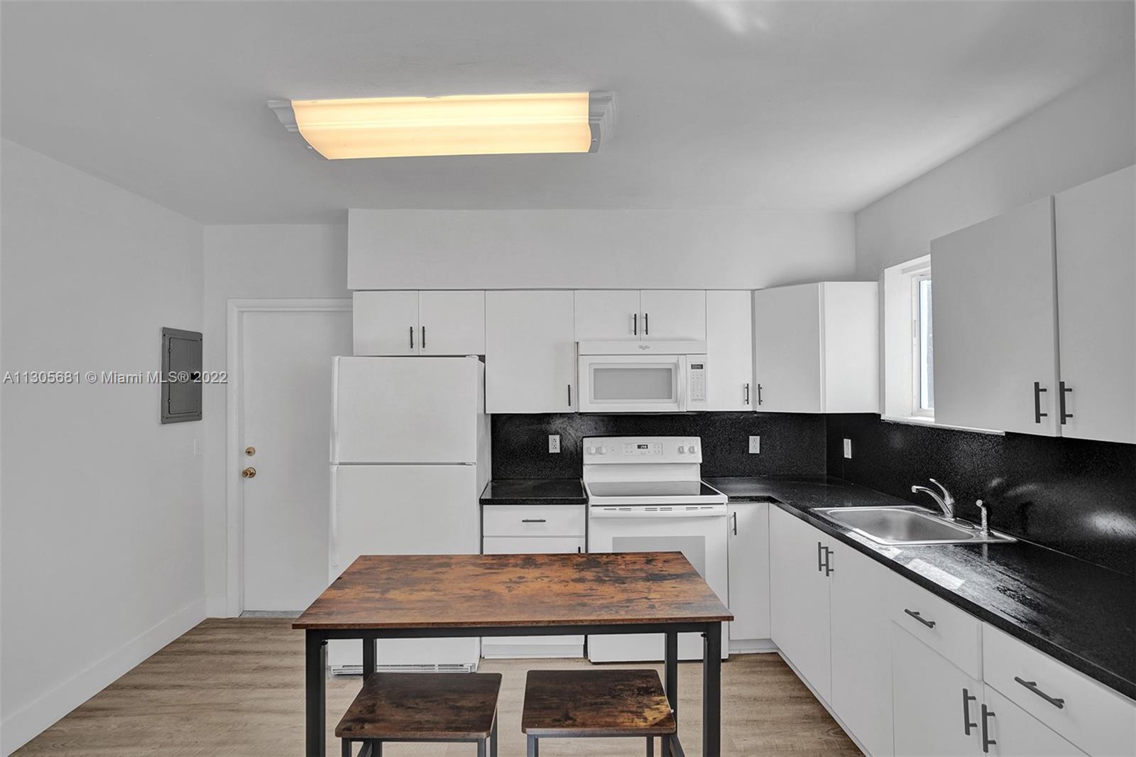 BISCAYNE BLVD PARK - Residential Lease