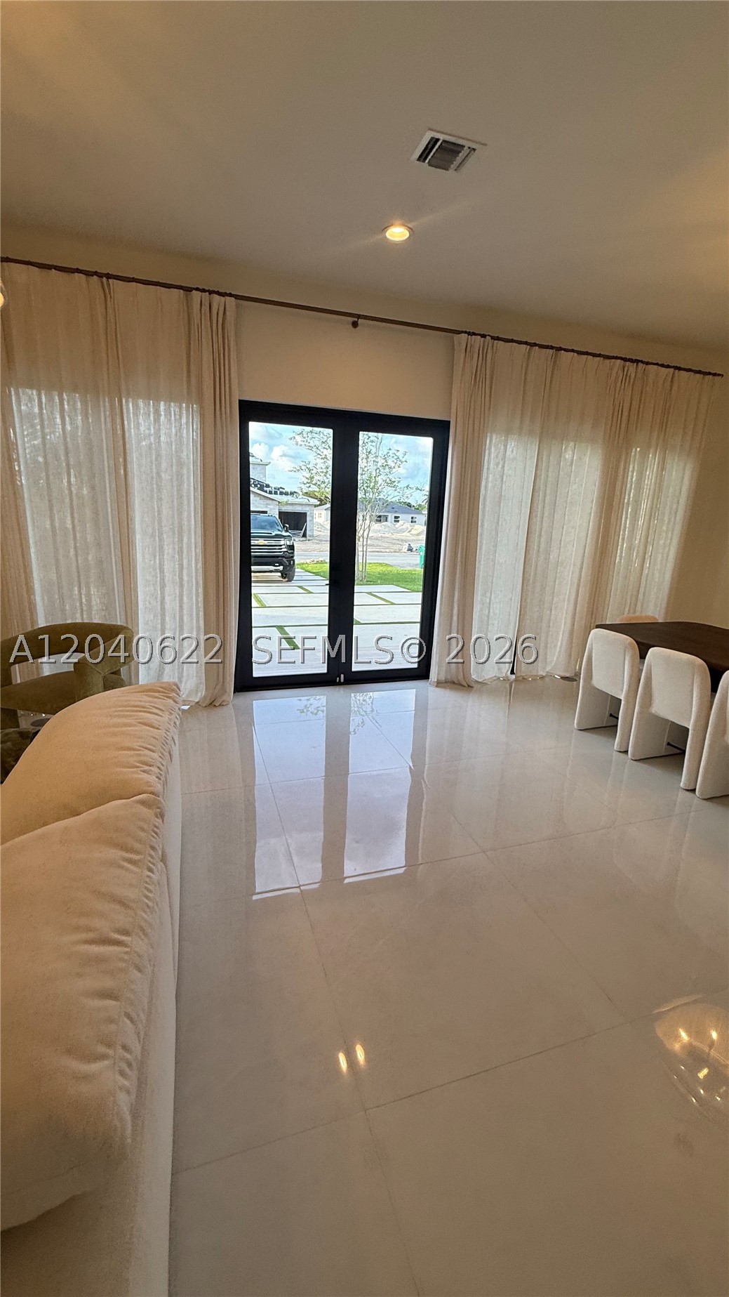 Estates of biscayne - Residential