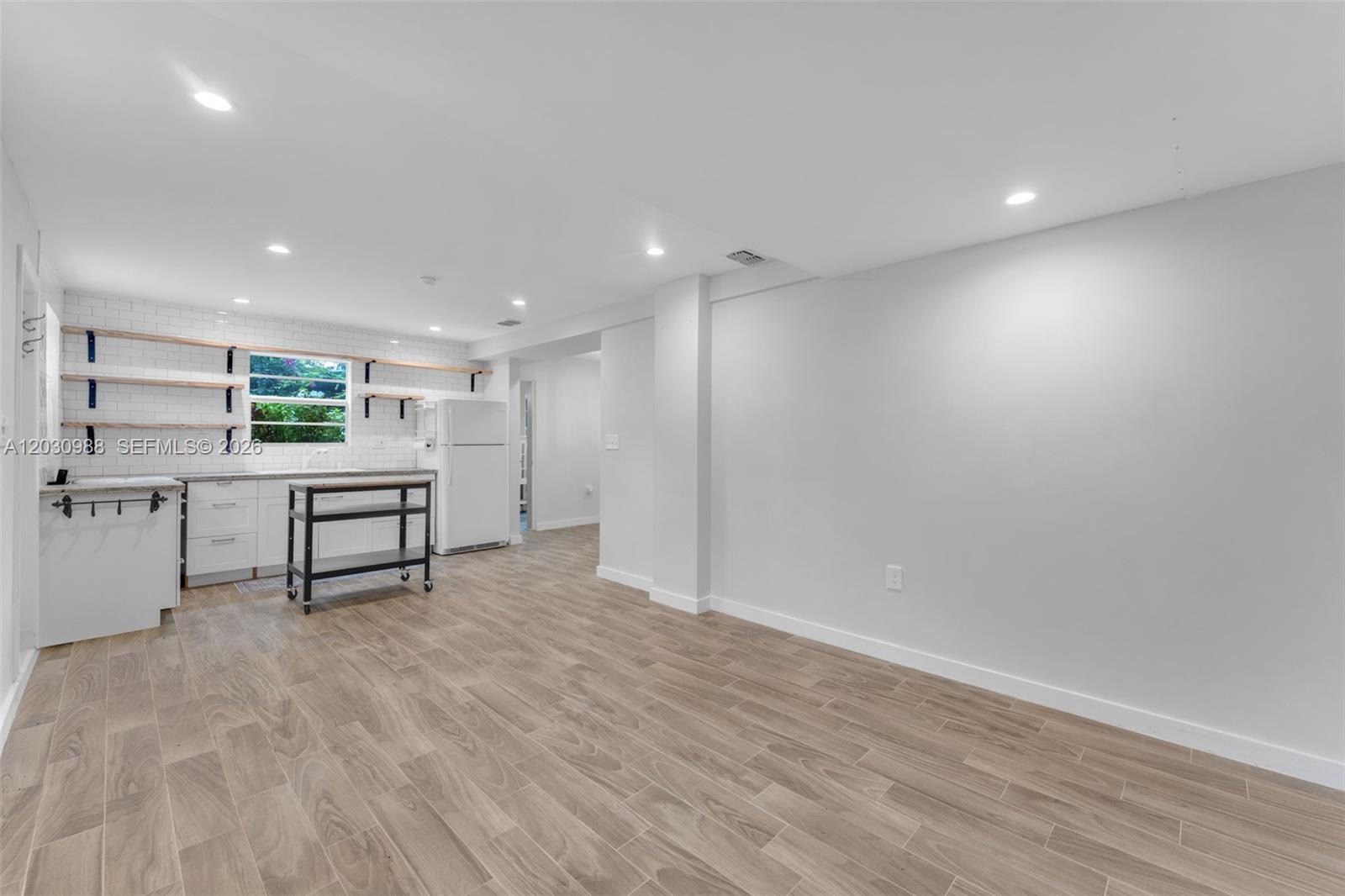 REDLAND 1/1 HORSE OK - Residential Lease