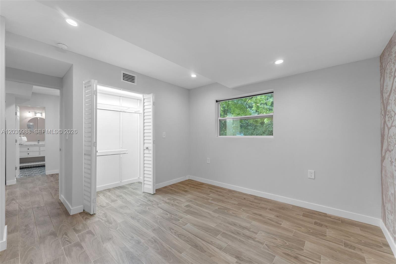 REDLAND 1/1 HORSE OK - Residential Lease