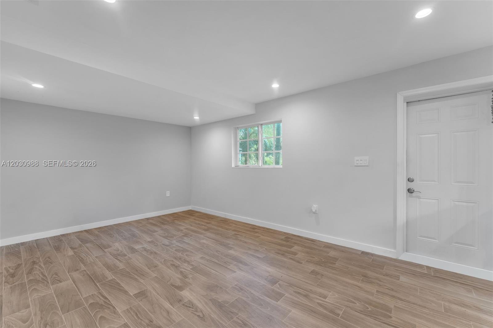 REDLAND 1/1 HORSE OK - Residential Lease