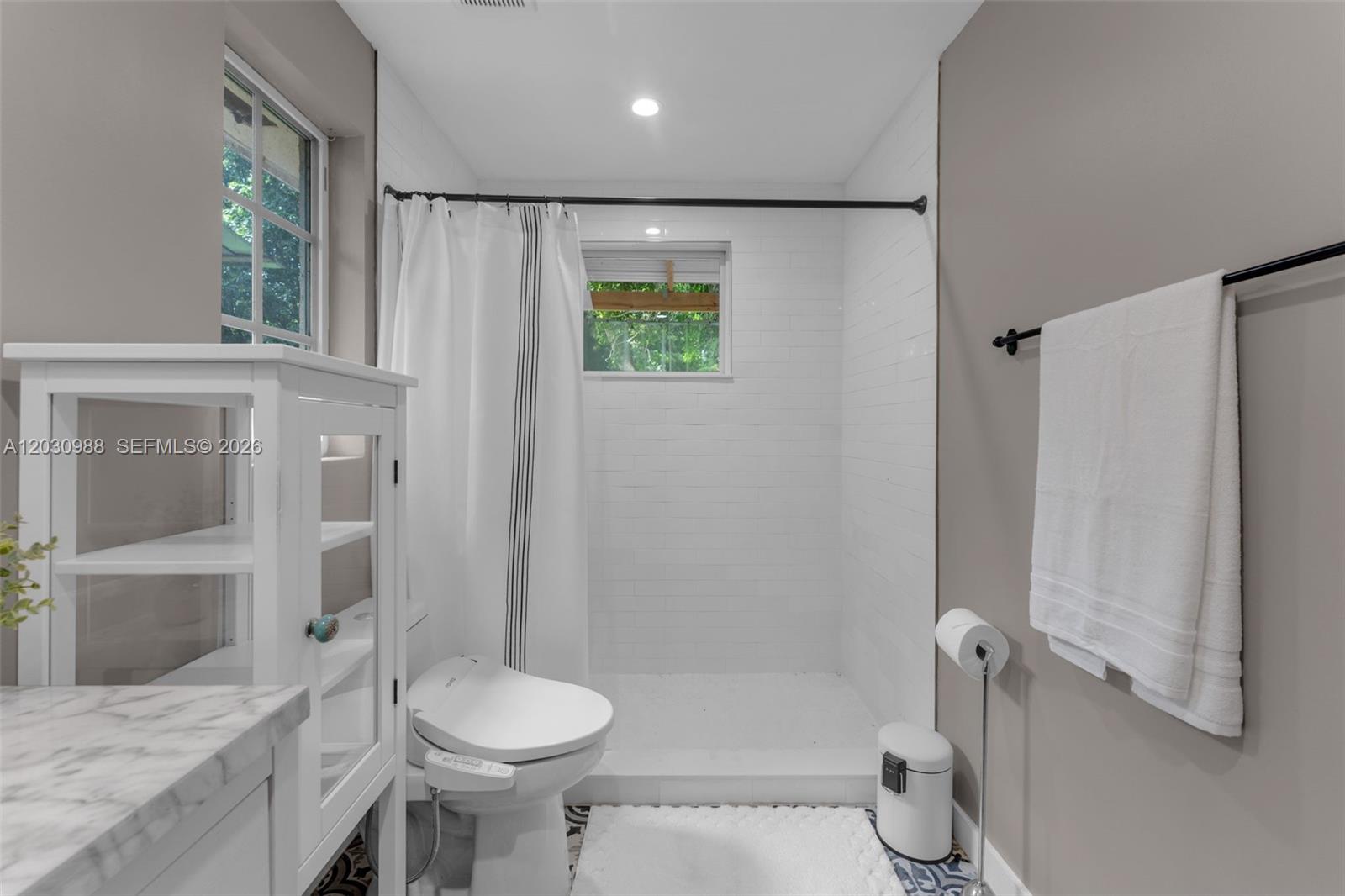 REDLAND 1/1 HORSE OK - Residential Lease