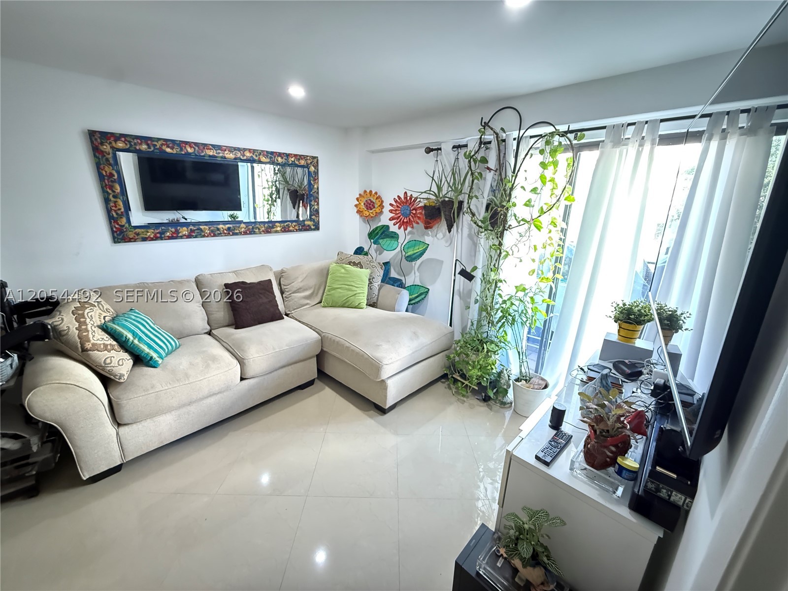 EL BOSQUE AT LITTLE HAVANA - Residential Lease