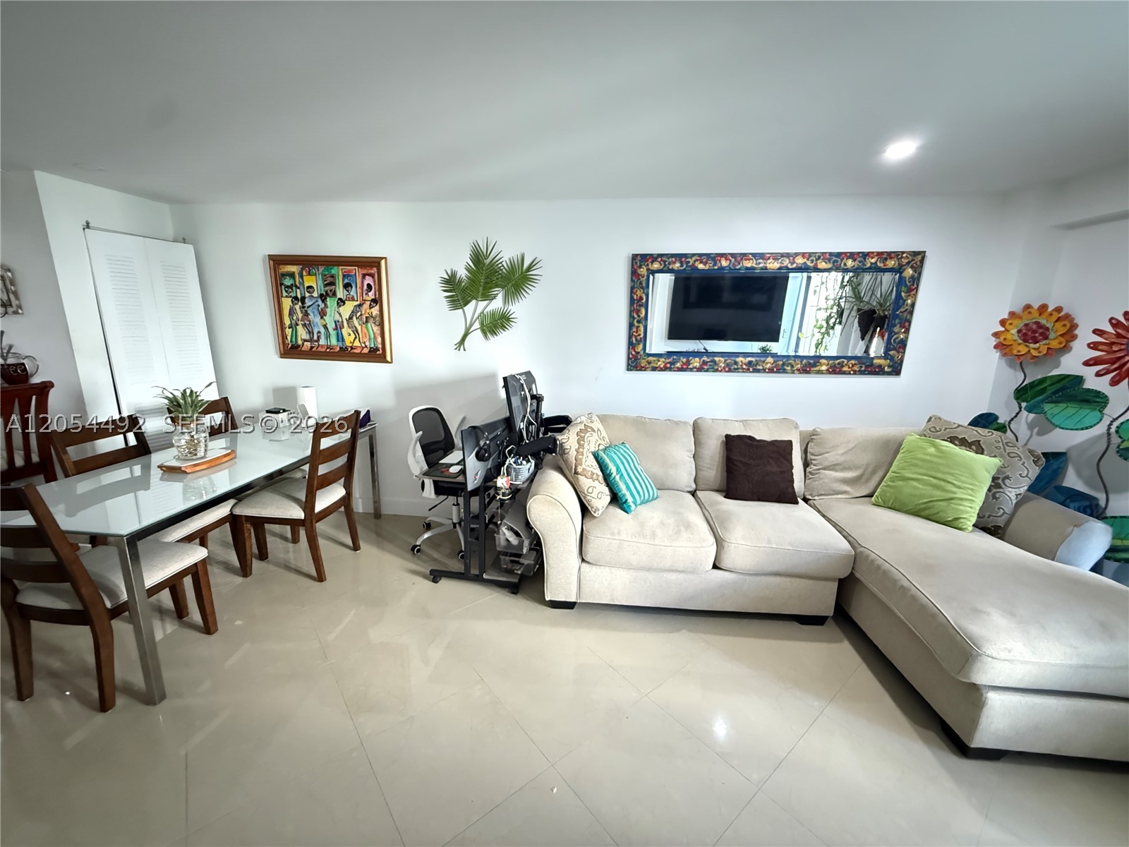 EL BOSQUE AT LITTLE HAVANA - Residential Lease