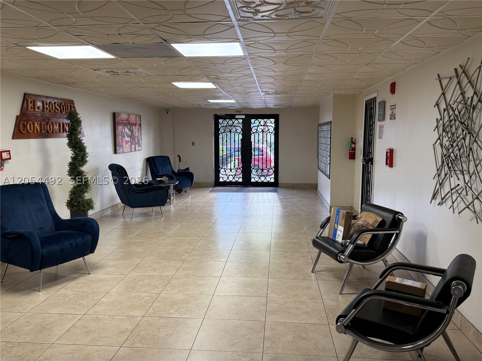 EL BOSQUE AT LITTLE HAVANA - Residential Lease