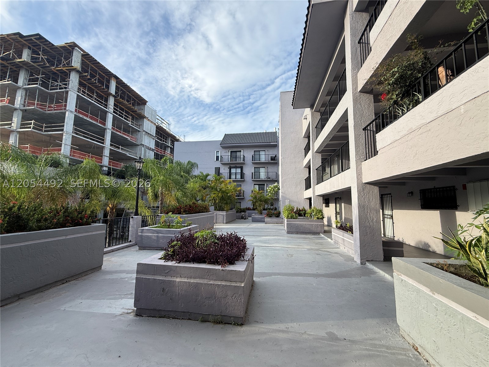 EL BOSQUE AT LITTLE HAVANA - Residential Lease