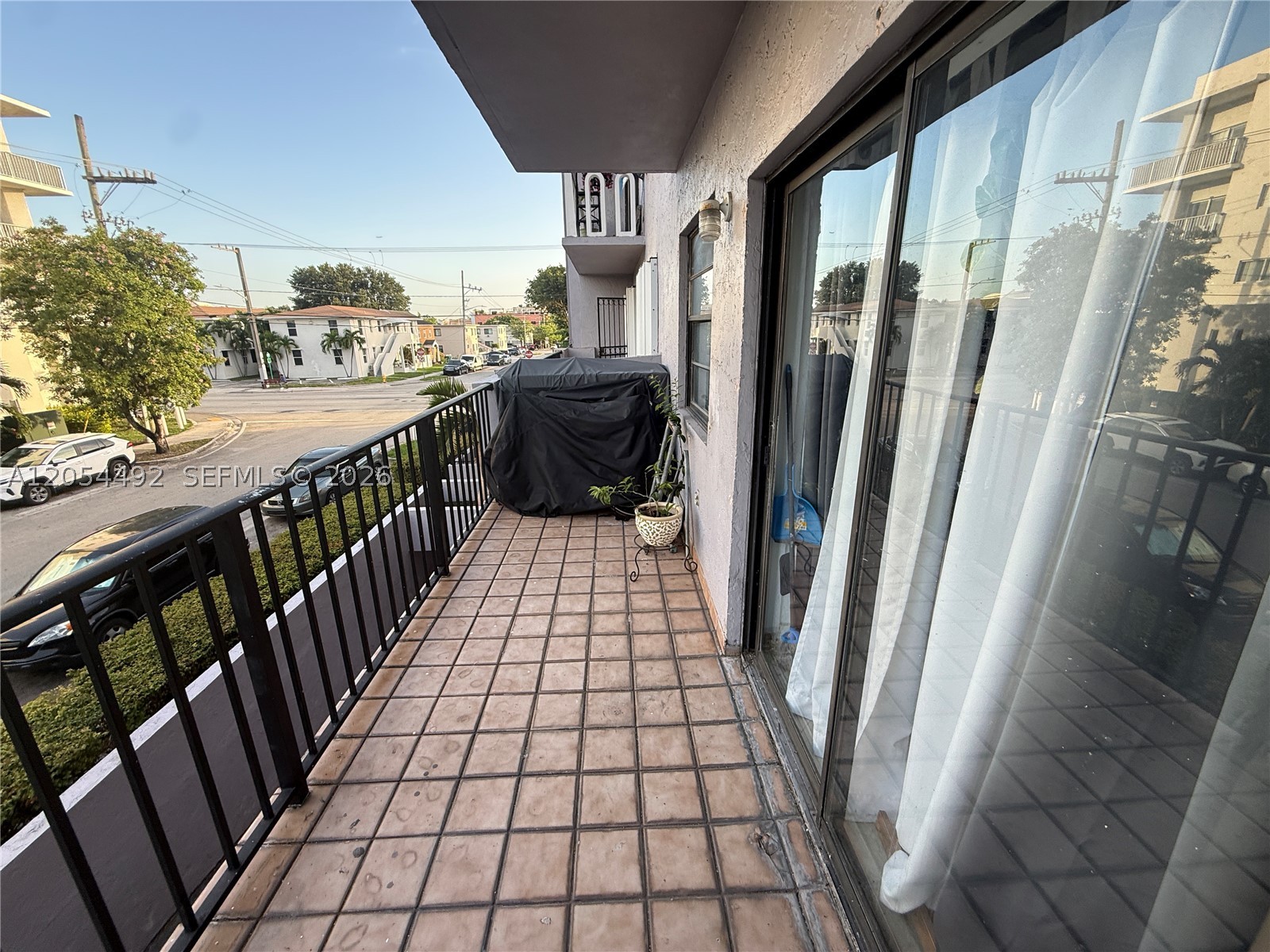 EL BOSQUE AT LITTLE HAVANA - Residential Lease