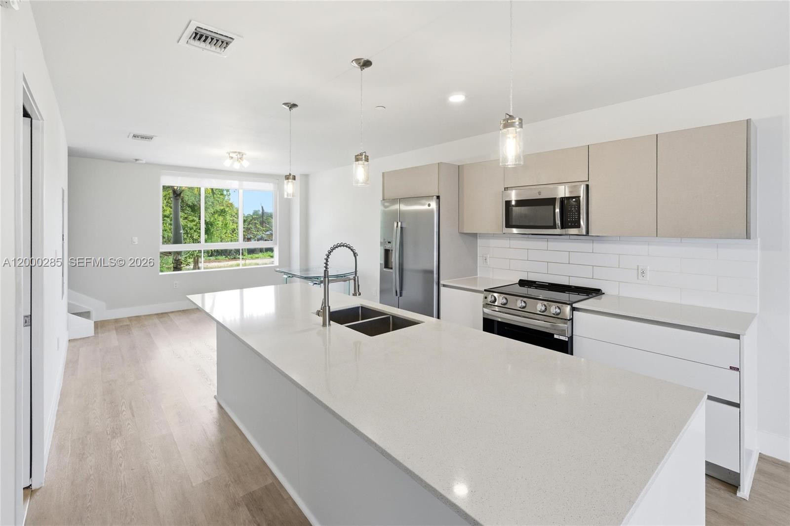 RIVERWOOD - Residential