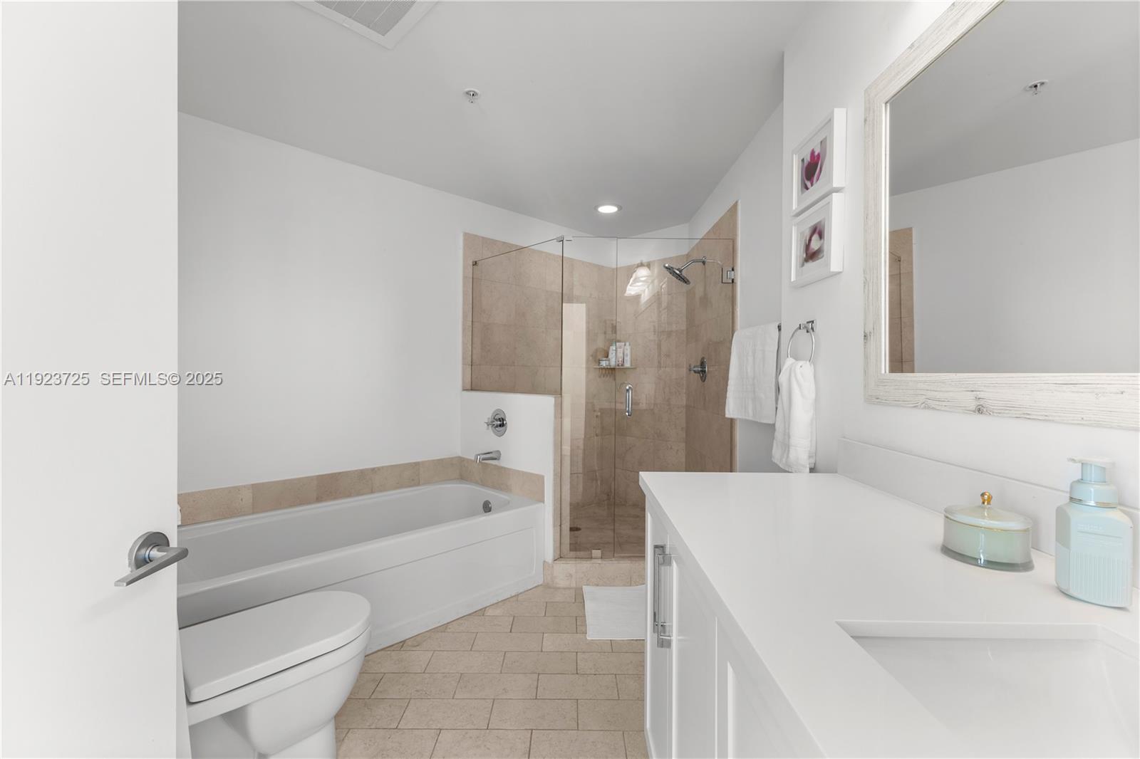 THE AXIS ON BRICKELL II C - Residential