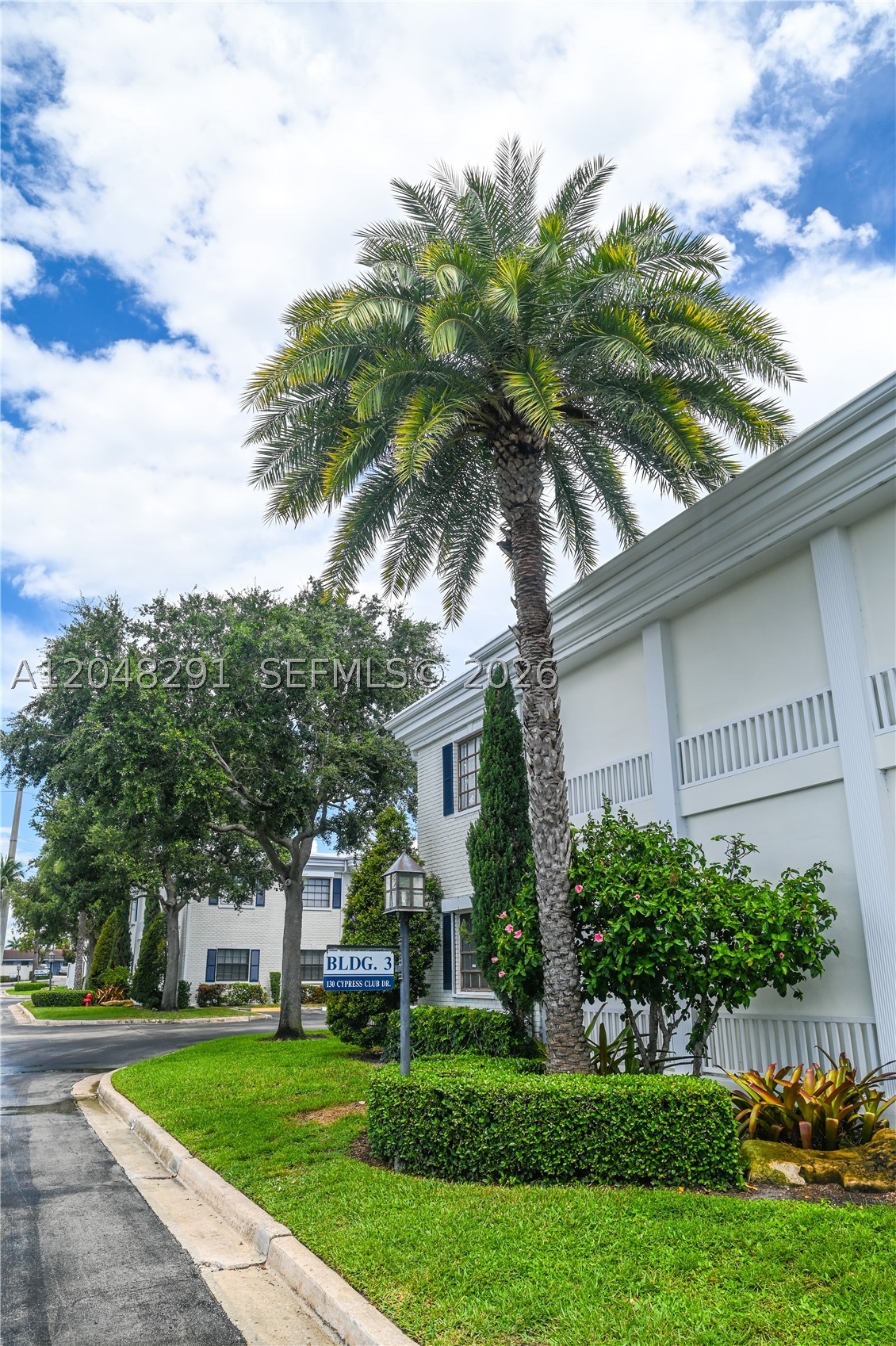 CYPRESS CLUB CONDO - Residential