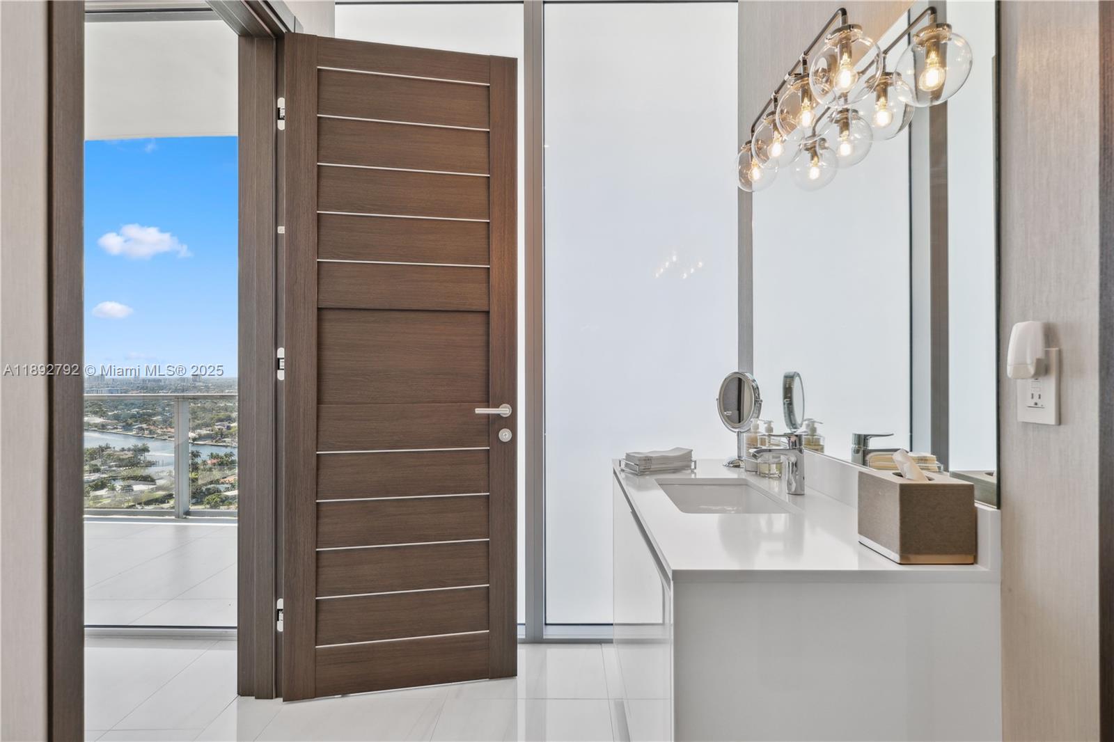 2200 FORT LAUDERDALE BEAC - Residential