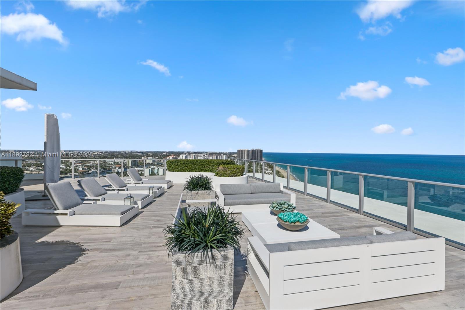2200 FORT LAUDERDALE BEAC - Residential