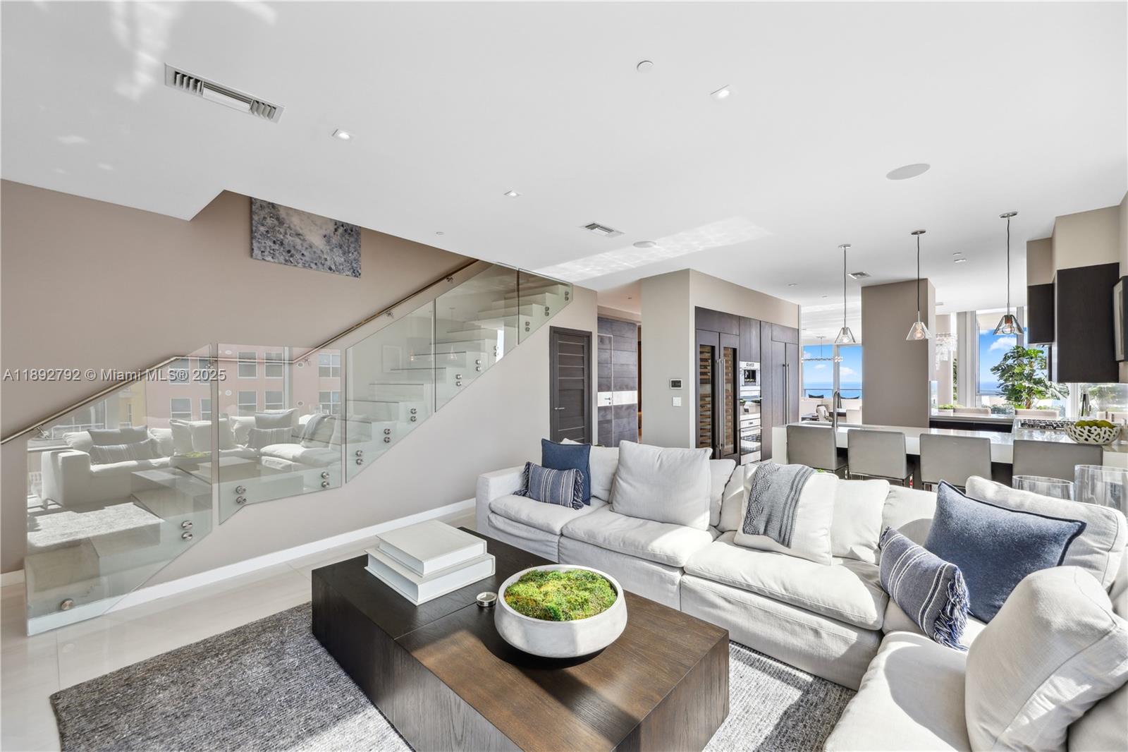 2200 FORT LAUDERDALE BEAC - Residential