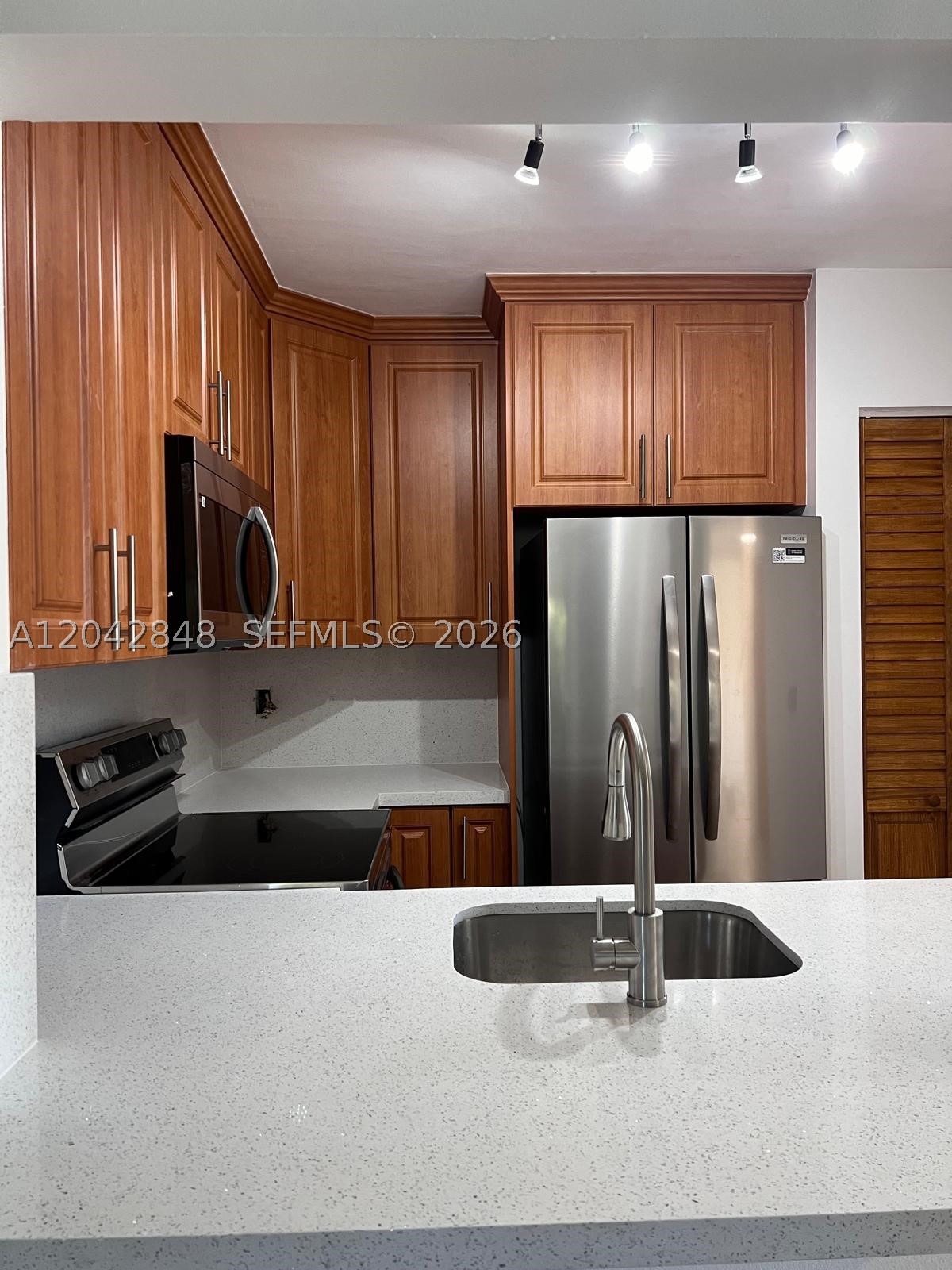 LAGO GRANDE CONDO THREE C - Residential Lease