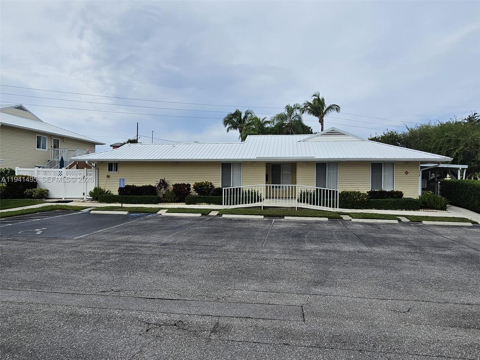 THE FOUNTAINS OF ST LUCIE - Residential