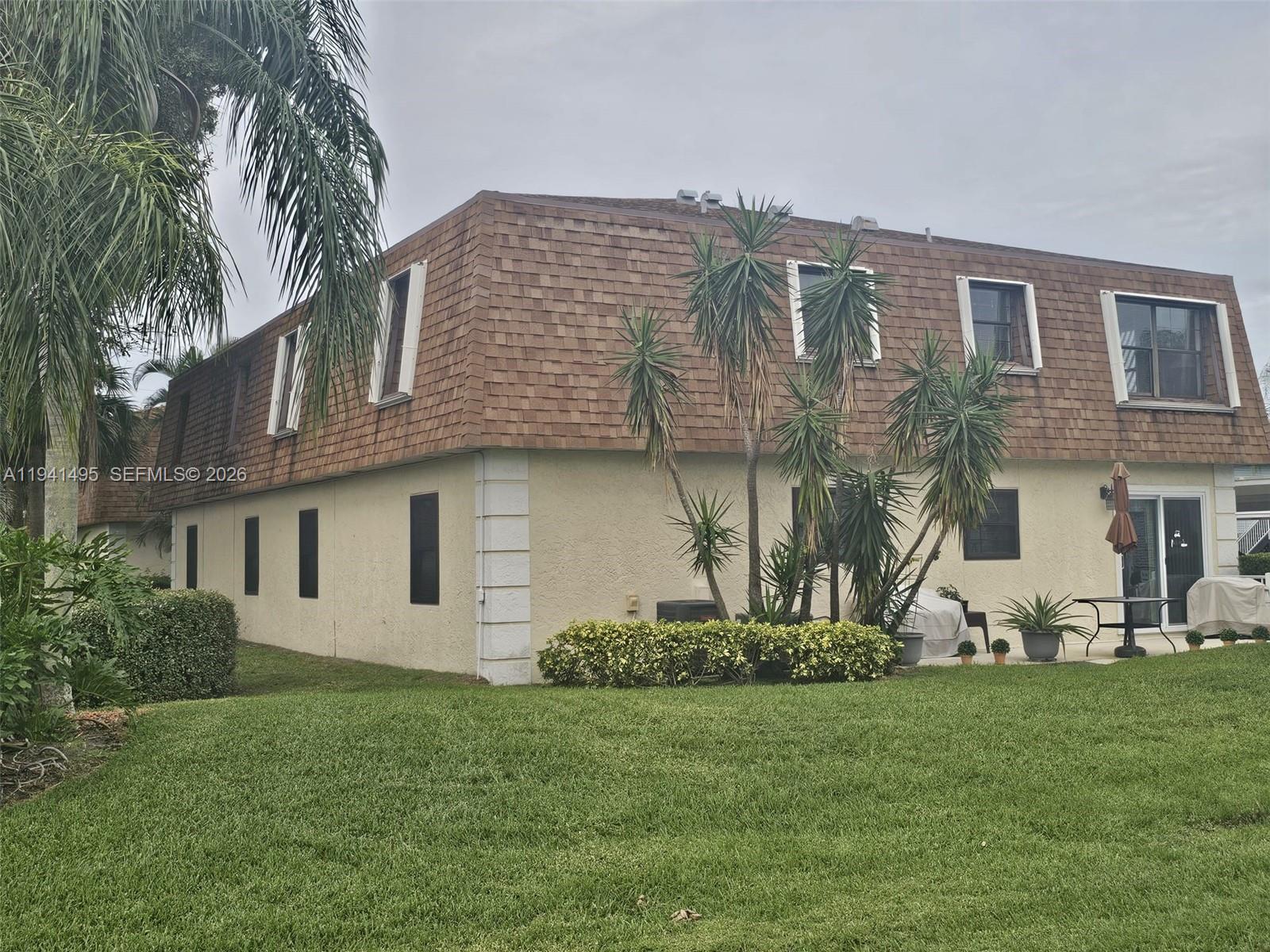 Wonderful Fountains of St. Lucie 2 Bedroom 2 Bathroom Condo on the 2nd Floor with views onto Private Natural Areas. This home has been freshly painted, and the kitchen has been upgraded with appliances and counter backsplash. Convenient location very close to US 1, Hospital, Mall, Restaurant and much more. TWO Carport parking spaces! Parking for guests, pool, spa, exercise room, sauna, clubhouse. Excellent Value. Do not miss this opportunity.
