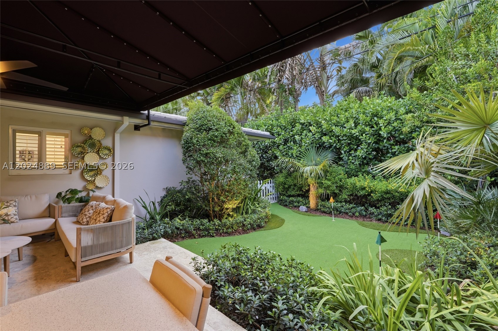 CORAL GABLES RIVIERA SEC - Residential