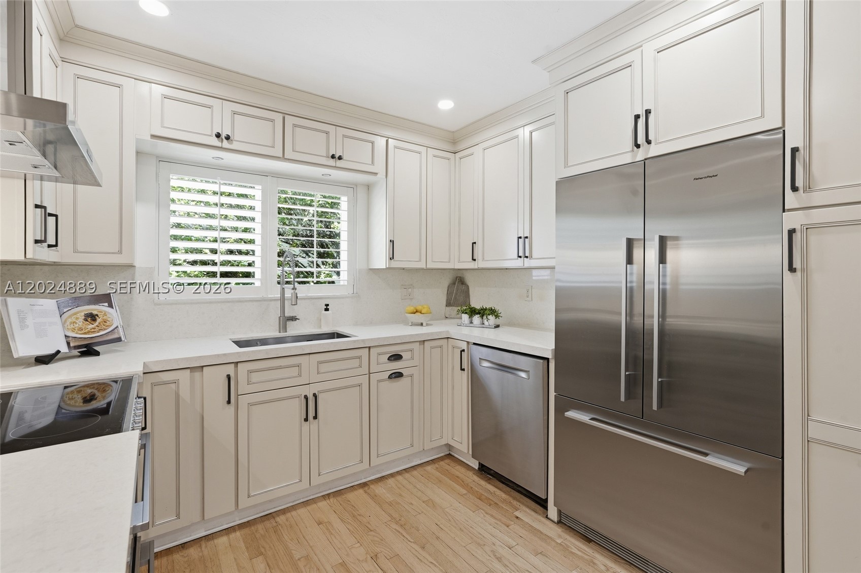 CORAL GABLES RIVIERA SEC - Residential