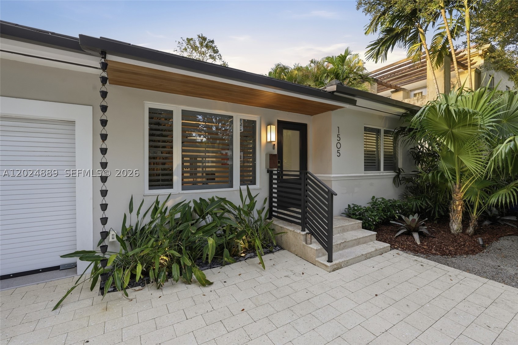 CORAL GABLES RIVIERA SEC - Residential