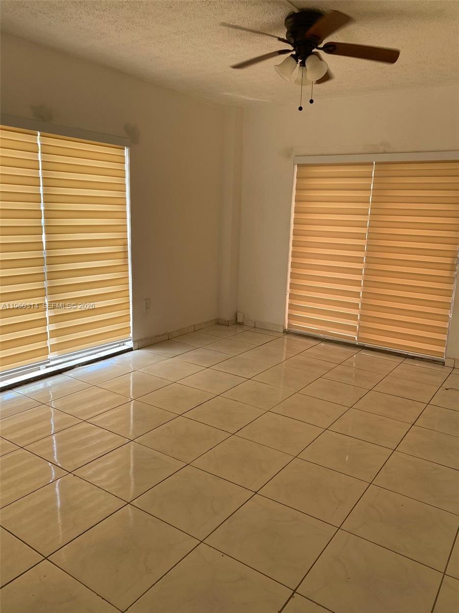 FOREVER ELEGANT CONDO - Residential