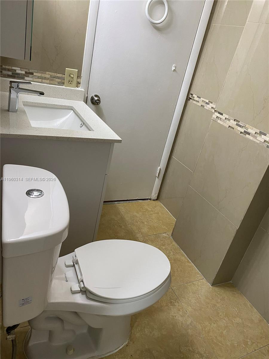 FOREVER ELEGANT CONDO - Residential