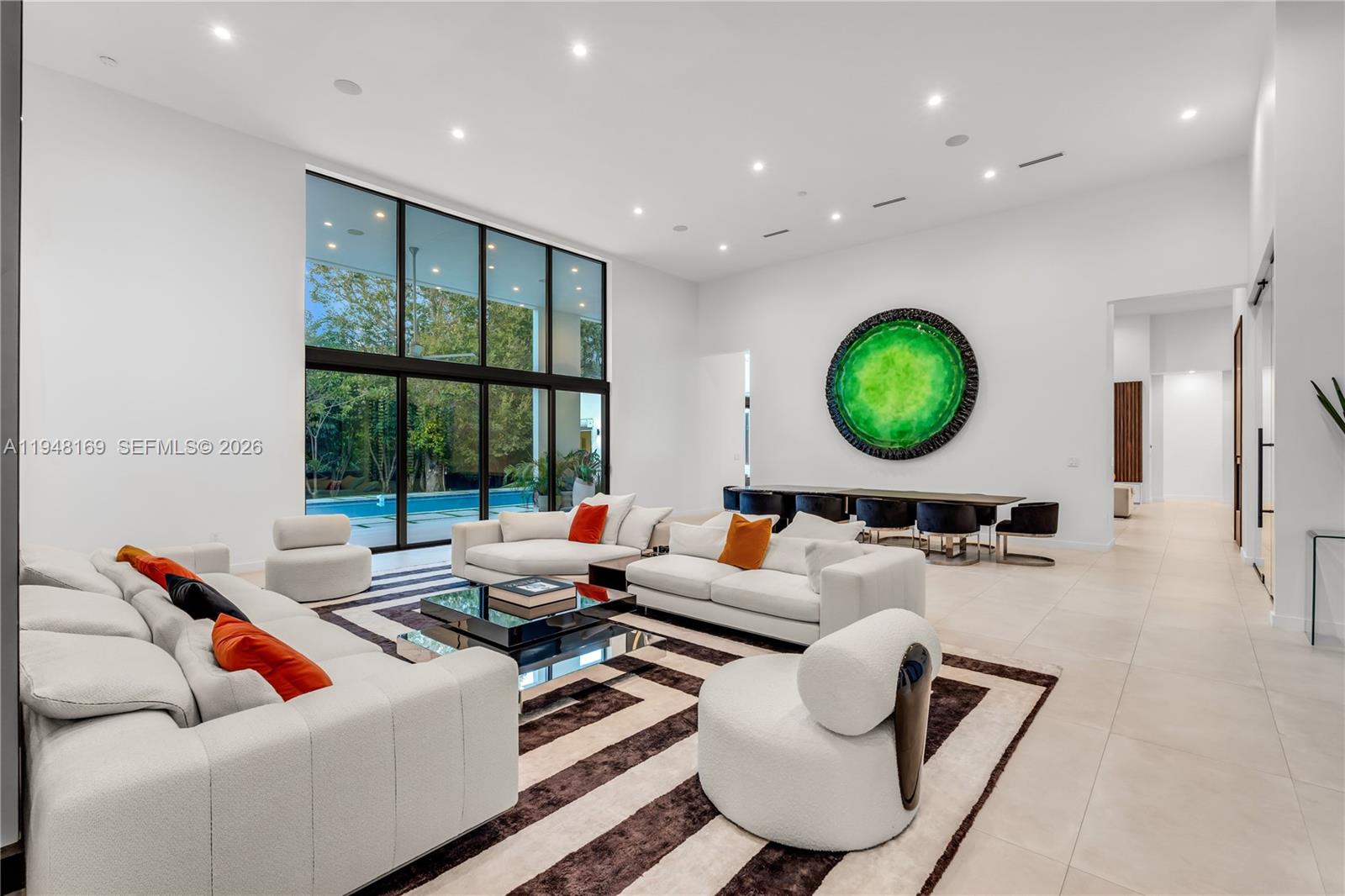 TOWN & RANCH ESTS - Residential