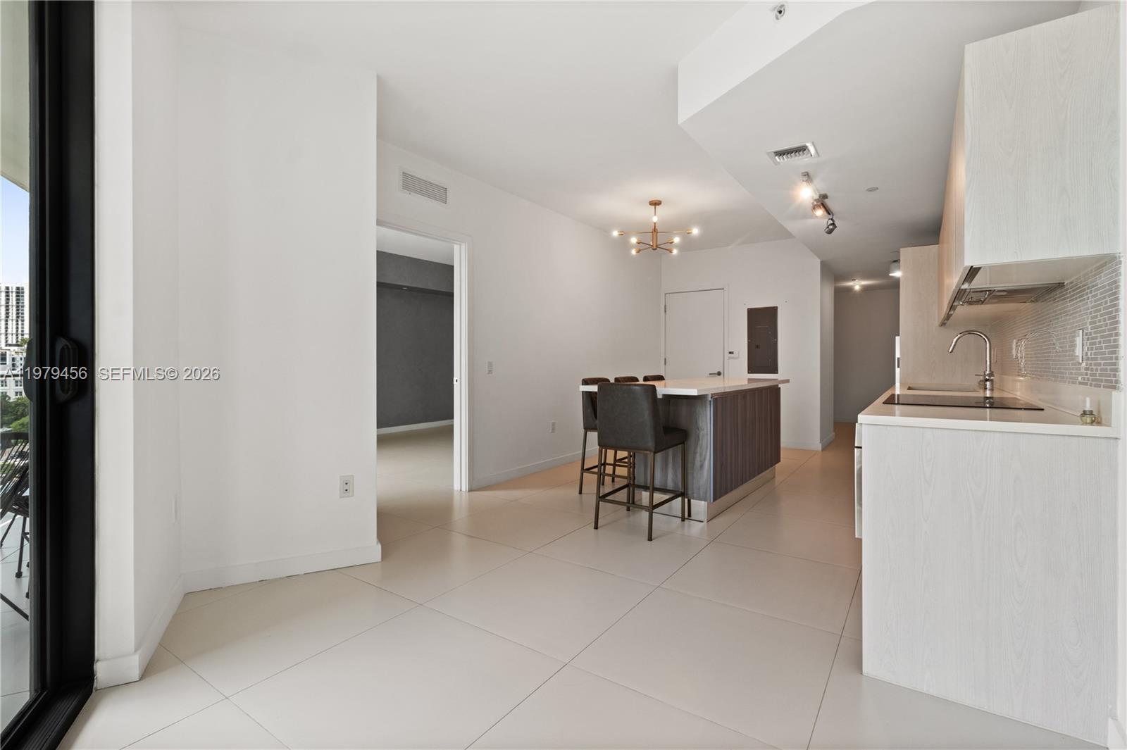 PARAISO BAYVIEWS - Residential