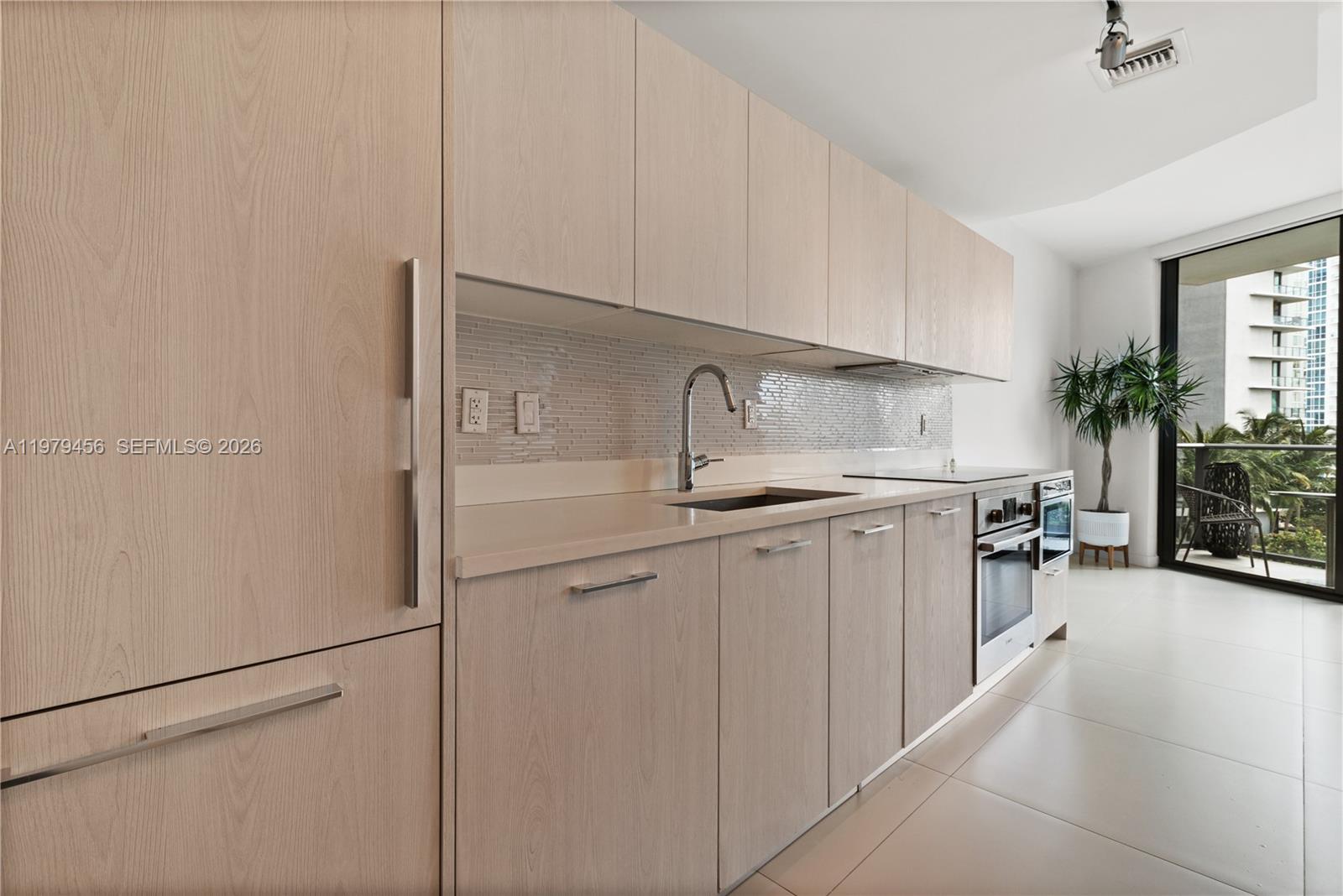 PARAISO BAYVIEWS - Residential
