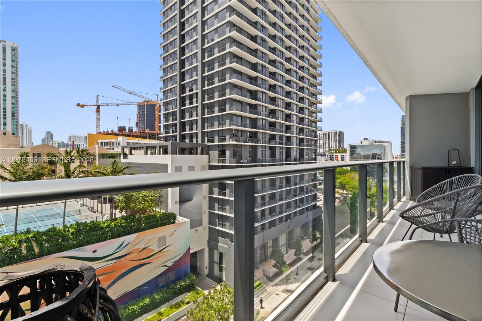 PARAISO BAYVIEWS - Residential