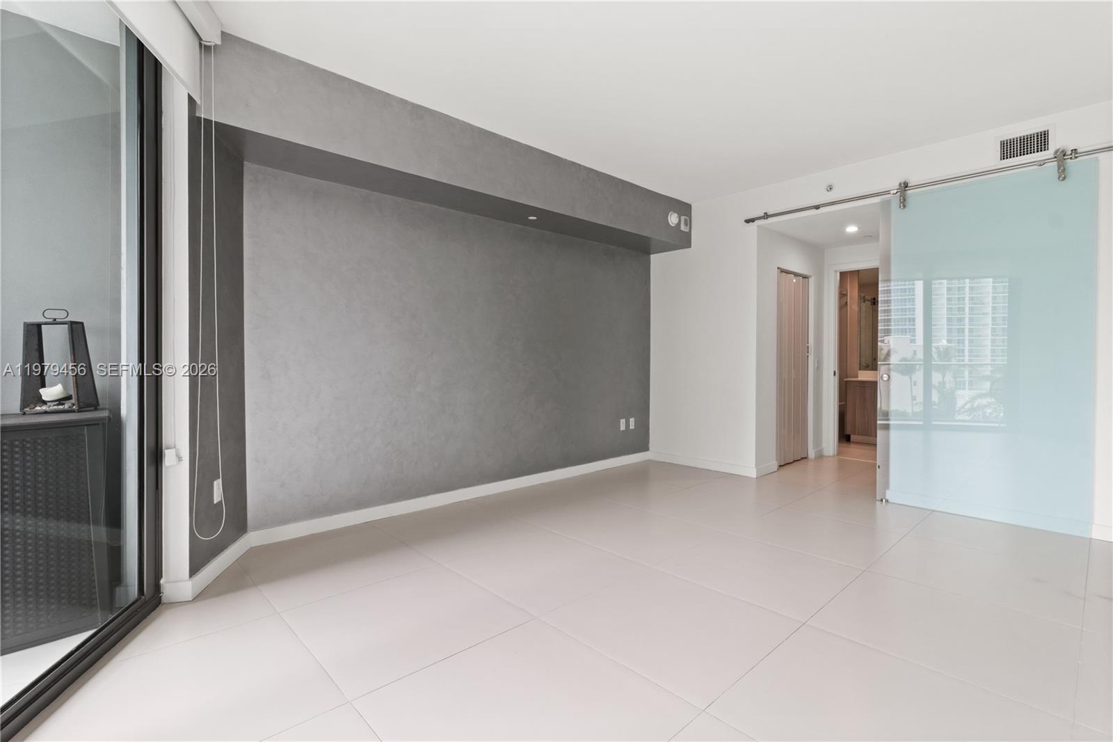 PARAISO BAYVIEWS - Residential