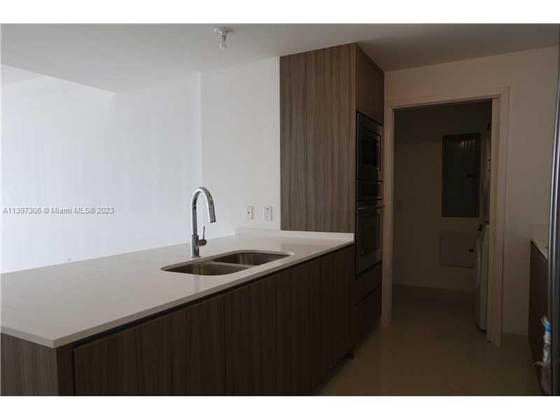BAY HOUSE CONDO - Residential
