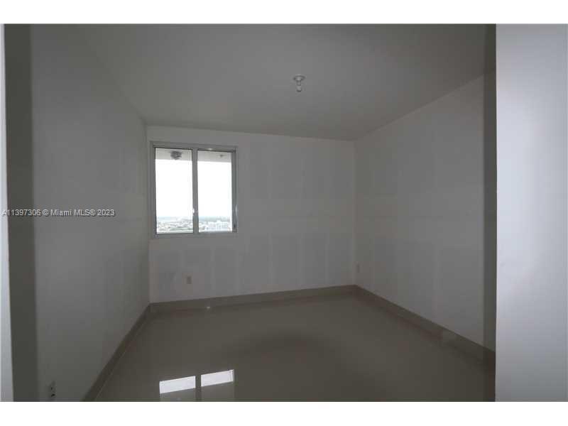 BAY HOUSE CONDO - Residential