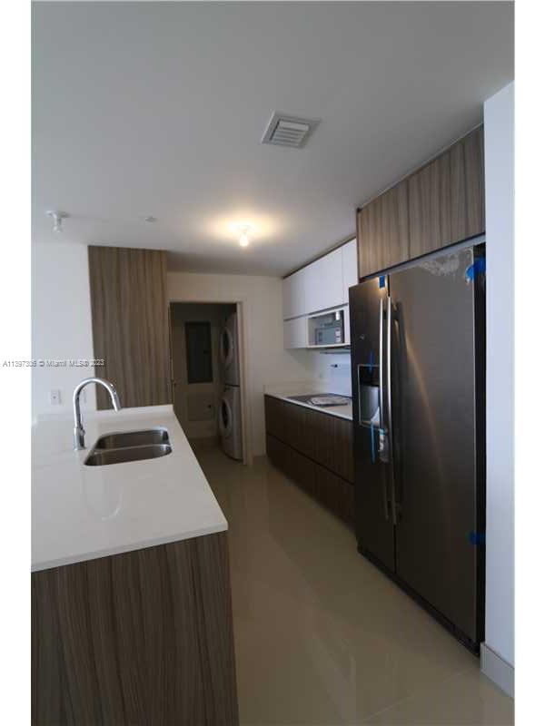 BAY HOUSE CONDO - Residential