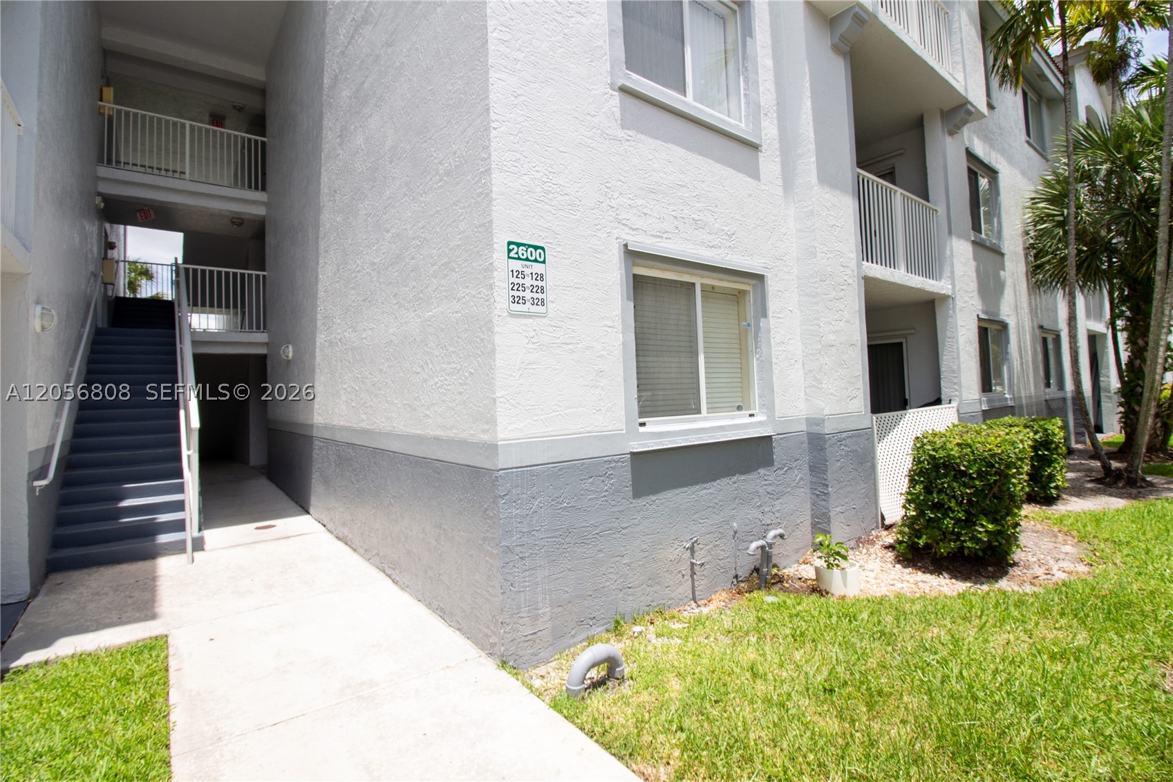 ROYAL GRAND CONDO - Residential